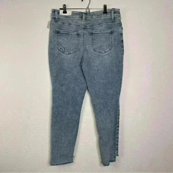 Maurice’s High Rise Vintage Jeggings Distressed Size 14 - Picture 4 of 8